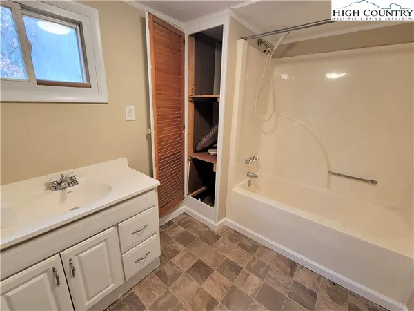 $279,900 | 153 Ridgewood Drive, Boone, NC 28607