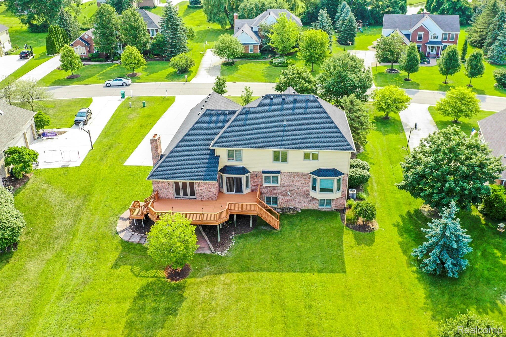 4190 Oak Tree Circle Rochester, MI 48306 - Photo 31 of 34 Rear View Aerial