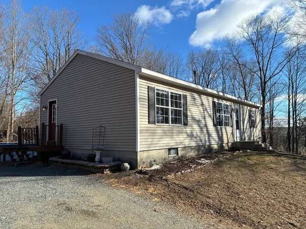 $395,000 | 41 Upper Road, Deerfield, MA 01342