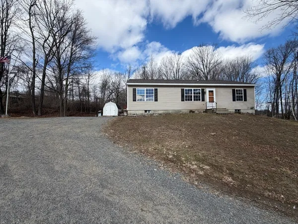 $395,000 | 41 Upper Road, Deerfield, MA 01342