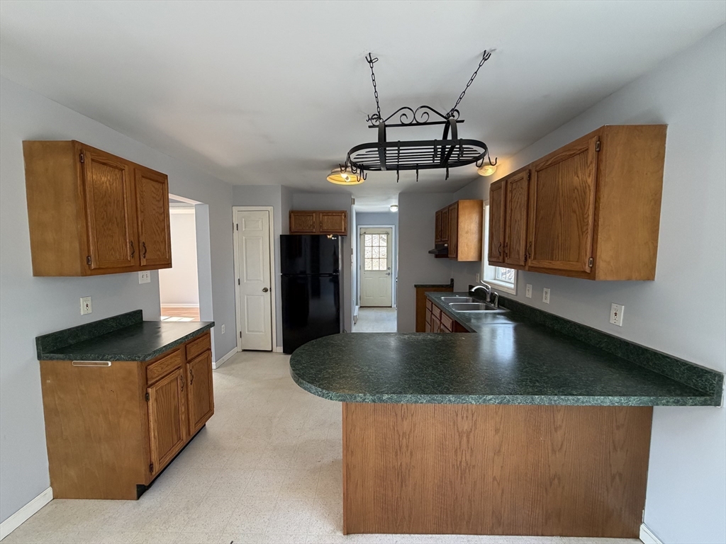 41 Upper Road Deerfield, MA 01342 - Photo 7 of 29