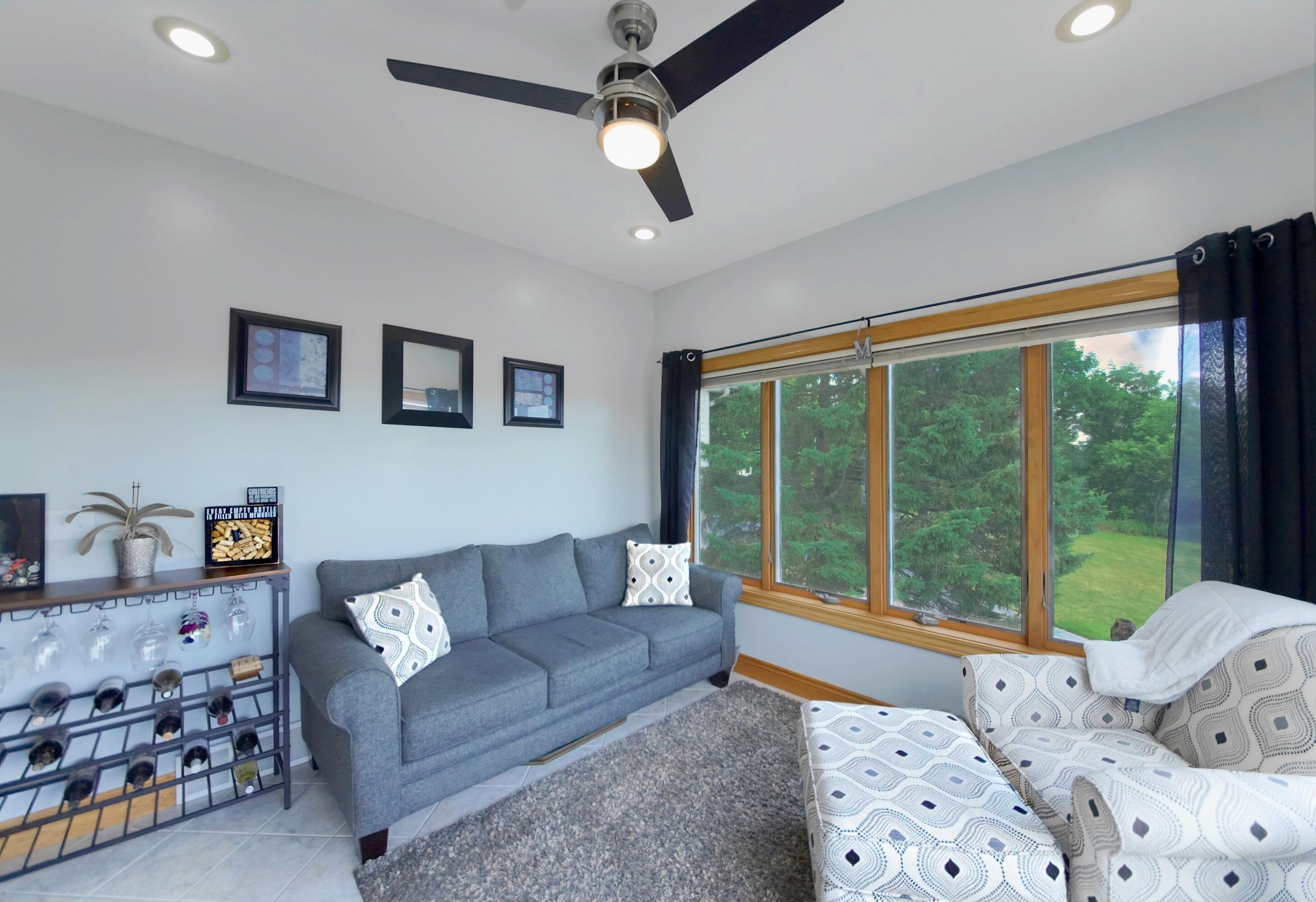 5310 Watson Road Eau Claire, MI 49111 - Photo 13 of 76 Sunroom