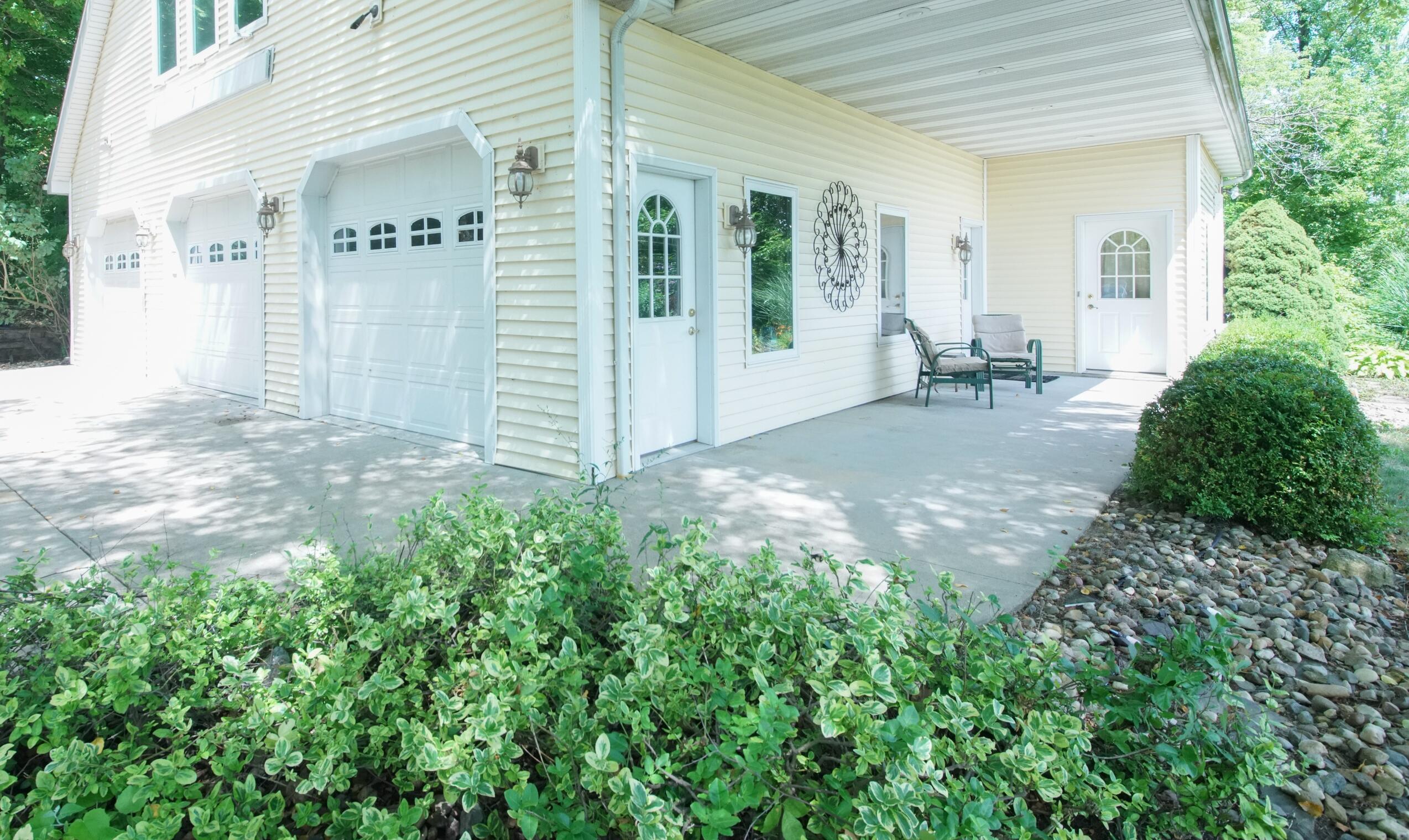 5310 Watson Road Eau Claire, MI 49111 - Photo 42 of 76 G3