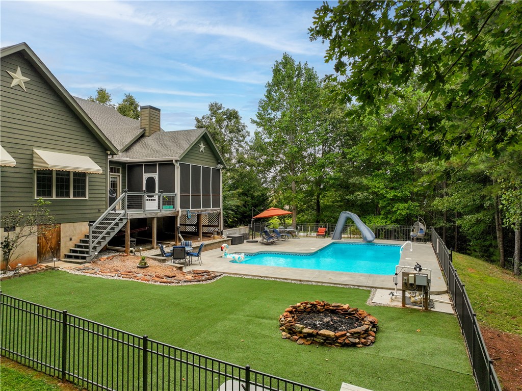 402 Home Stretch Drive Seneca, SC 29672 - Photo 3 of 38