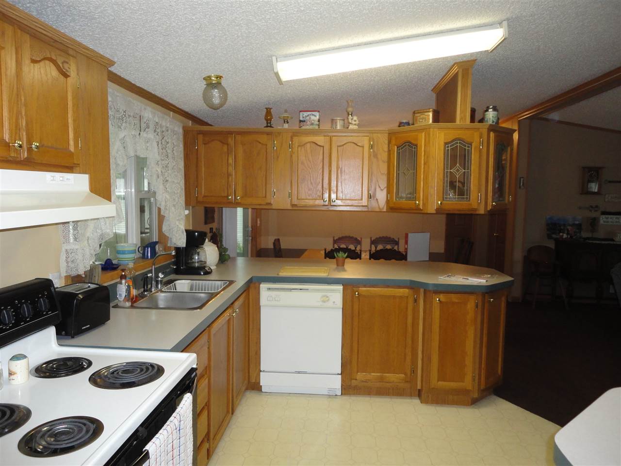8272 East Hatchery Road Syracuse, IN 46567 - Photo 5 of 24 Gallery Image 5