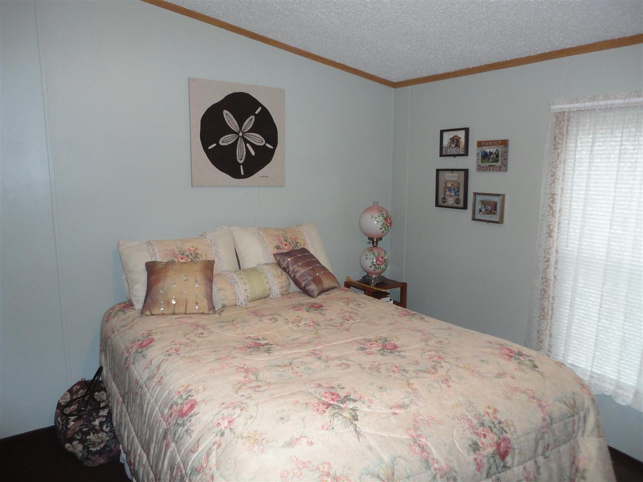 8272 East Hatchery Road Syracuse, IN 46567 - Photo 9 of 24 Gallery Image 9