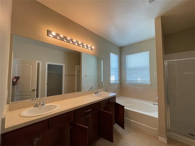 $299,900 | 12218 Fairlawn Drive, Riverview, FL 33579