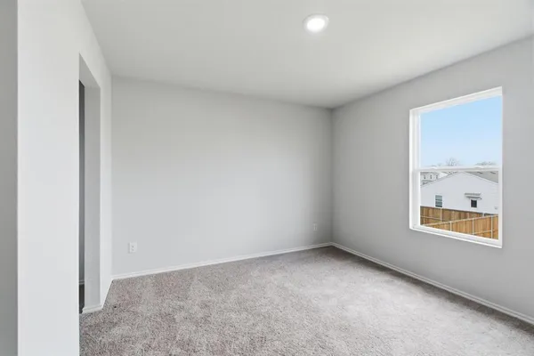 $2,395 | 805 Bluffview Drive, Cleburne, TX 76031