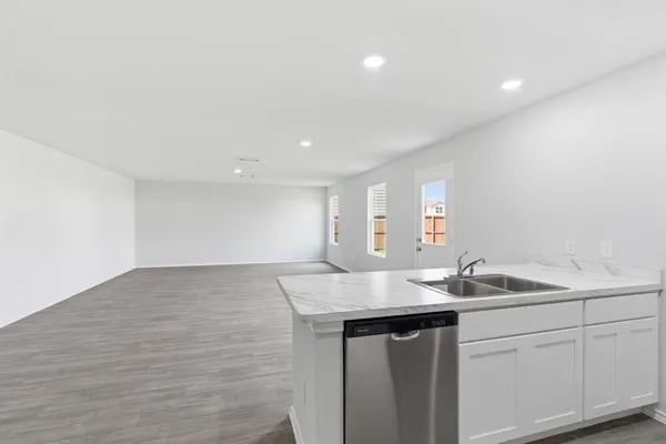 $2,395 | 805 Bluffview Drive, Cleburne, TX 76031