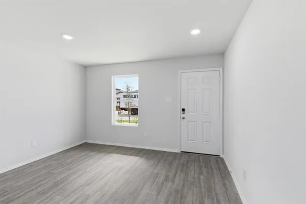 $2,395 | 805 Bluffview Drive, Cleburne, TX 76031