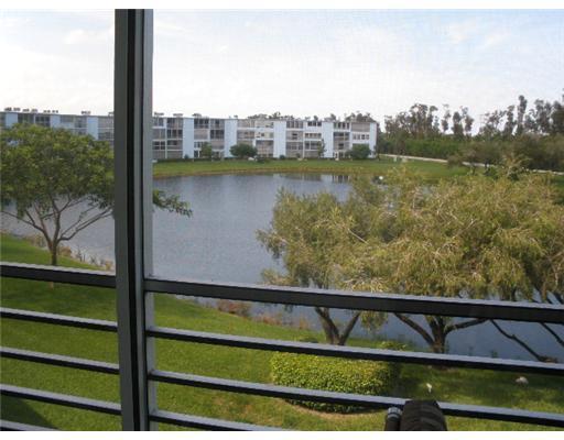 3012 Hythe A Boca Raton, FL 33434 - Photo 4 of 13 20130315085142832236000000-o