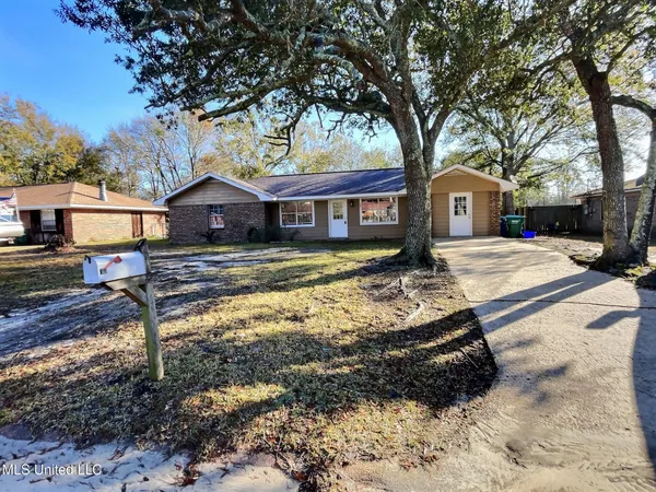 $269,000 | 221 Eastland Boulevard, Ocean Springs, MS 39564