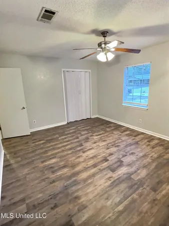 $269,000 | 221 Eastland Boulevard, Ocean Springs, MS 39564