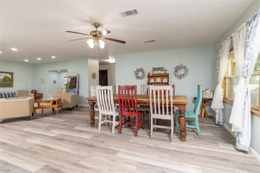 448 County Road 4287 Decatur, TX 76234 - Photo 6 of 40