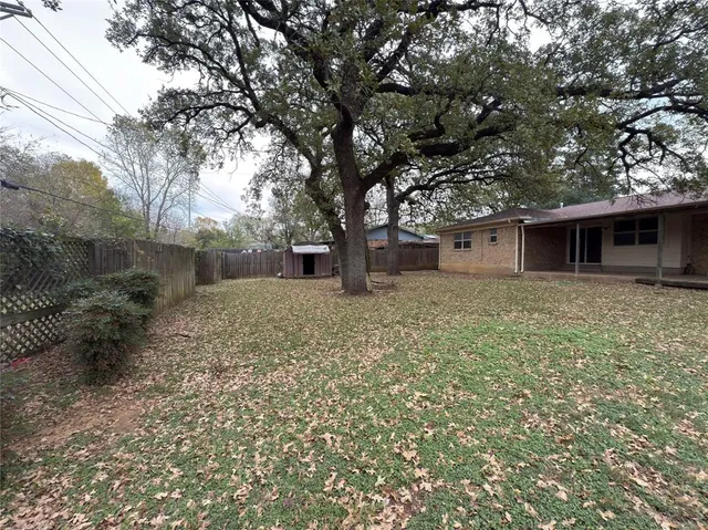 a front view of house with yard