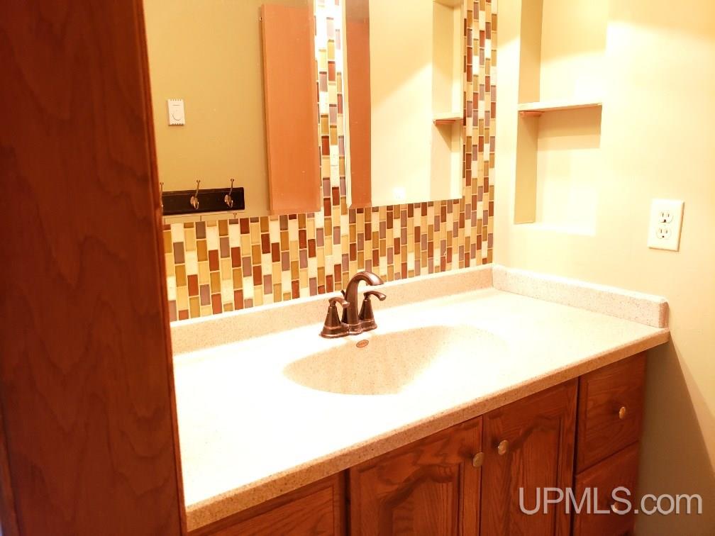 1572 Hamilton Lake Road Vulcan, MI 49892 - Photo 9 of 14