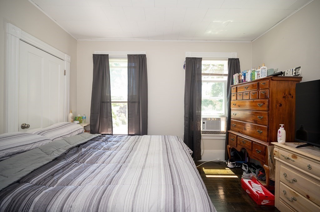 192 Vernon Street Worcester, MA 01607 - Photo 11 of 38