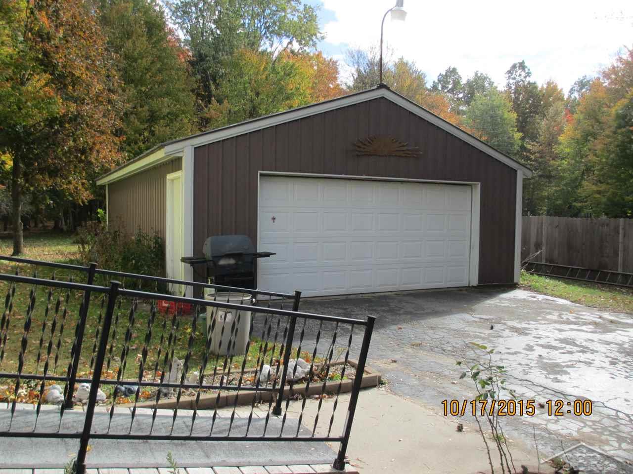 8047 Beaver Road St. Charles, MI 48655 - Photo 5 of 10 31294109-4.JPG