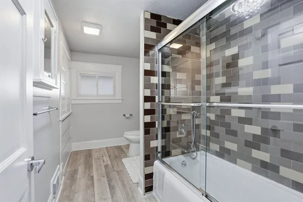 $289,900 | 1303 West Prospect Avenue, Appleton, WI 54914