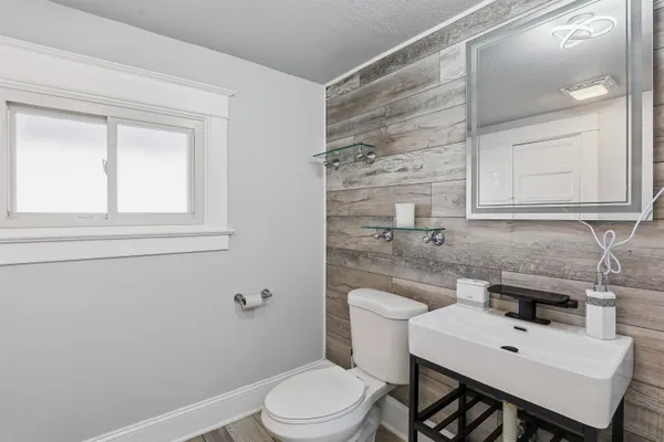 $289,900 | 1303 West Prospect Avenue, Appleton, WI 54914