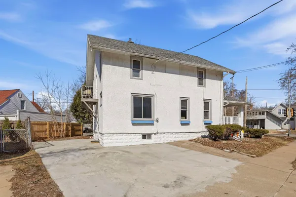 $289,900 | 1303 West Prospect Avenue, Appleton, WI 54914