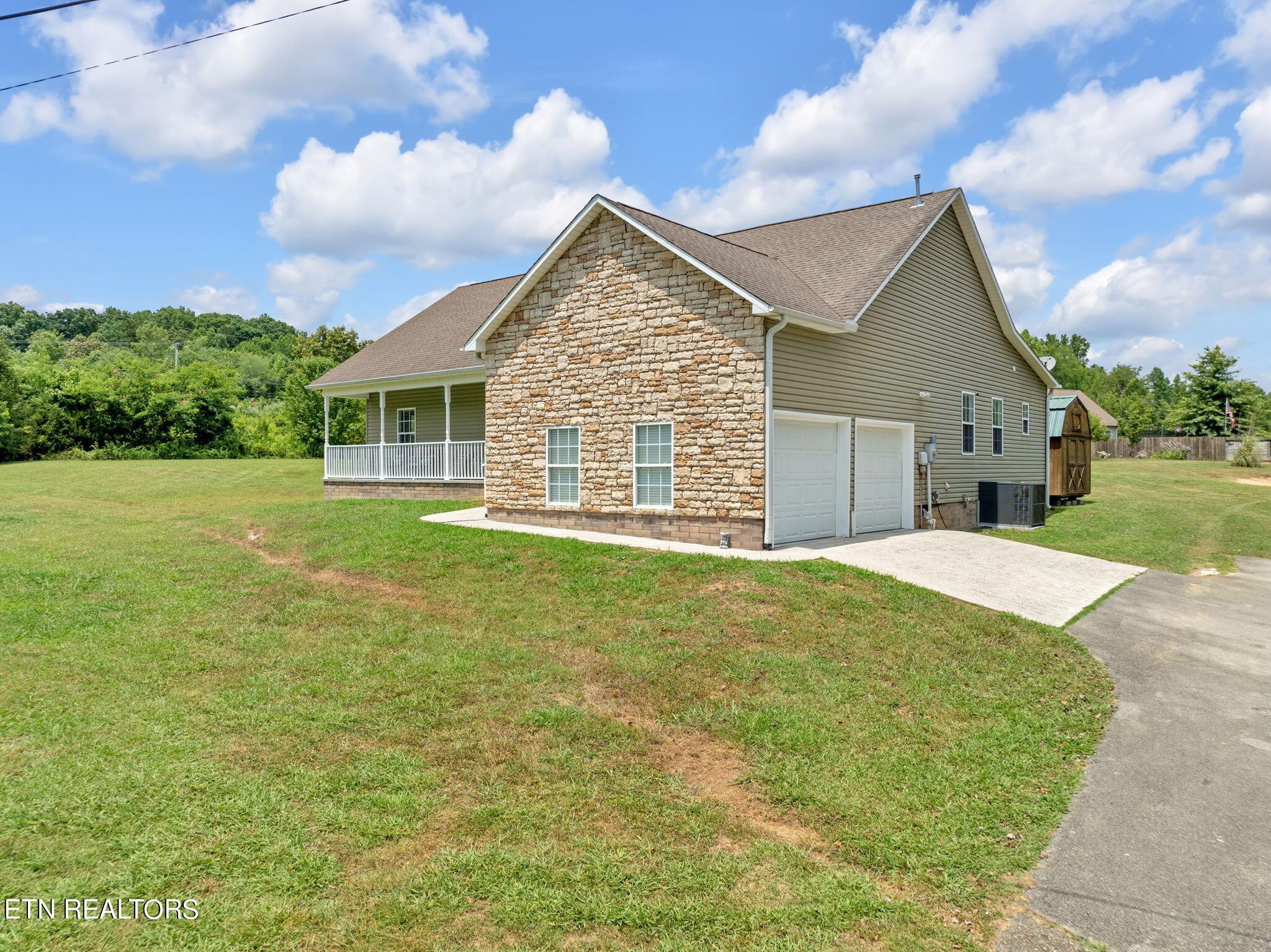 201 Smith Road Kingston, TN 37763 - Photo 3 of 37 Gallery Image 3