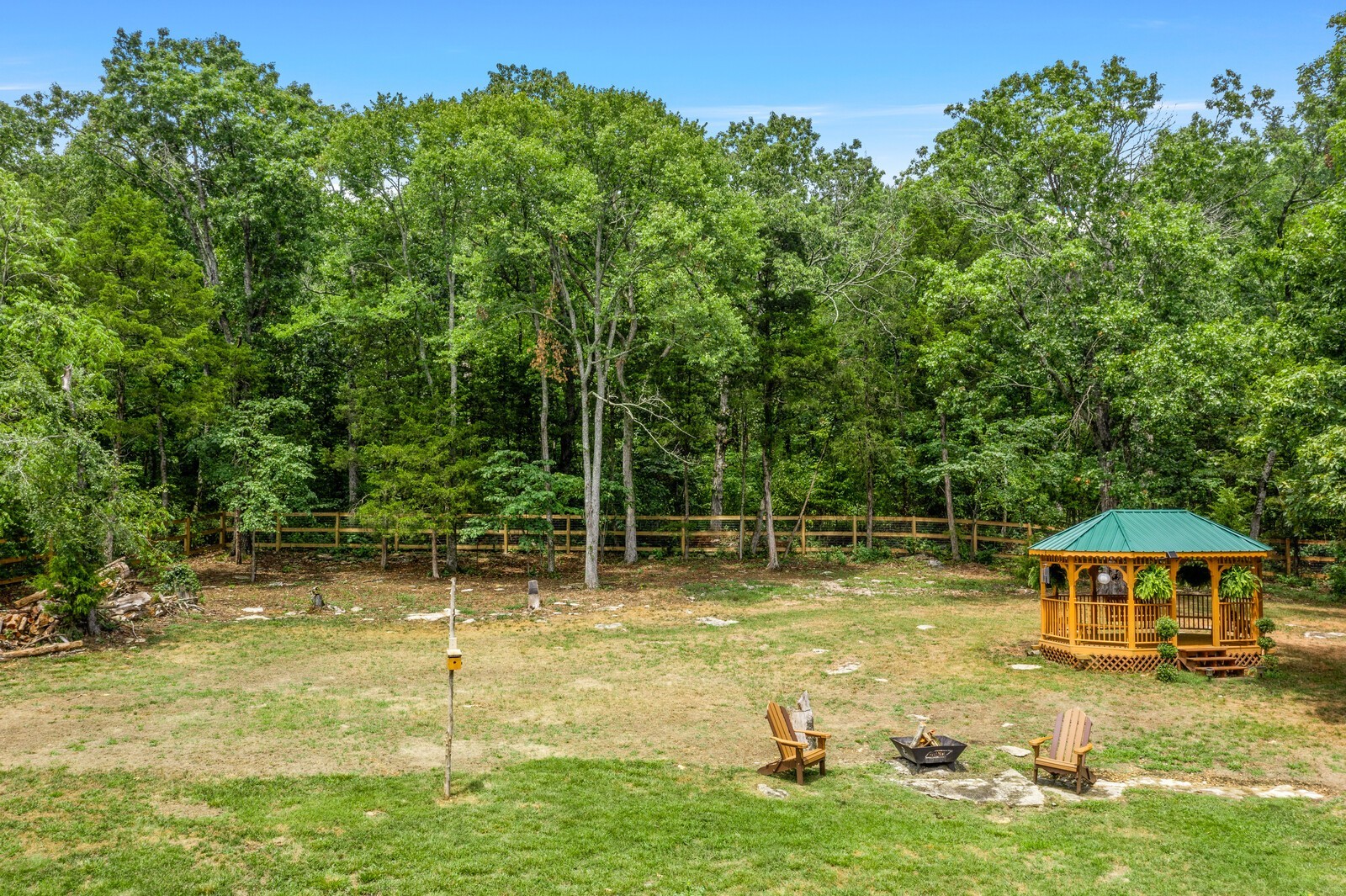8937 Bowles Road Rockvale, TN 37153 - Photo 36 of 56 a swimming pool with yard outdoor seating and yard