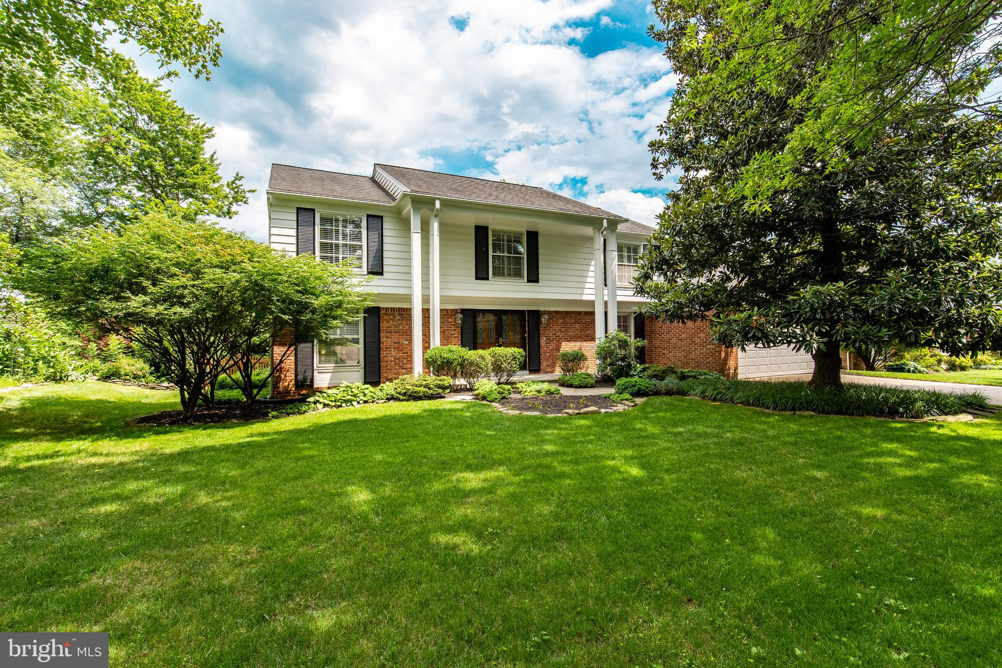 11105 Old Coach Road Potomac, MD 20854 - Photo 2 of 24 Front
