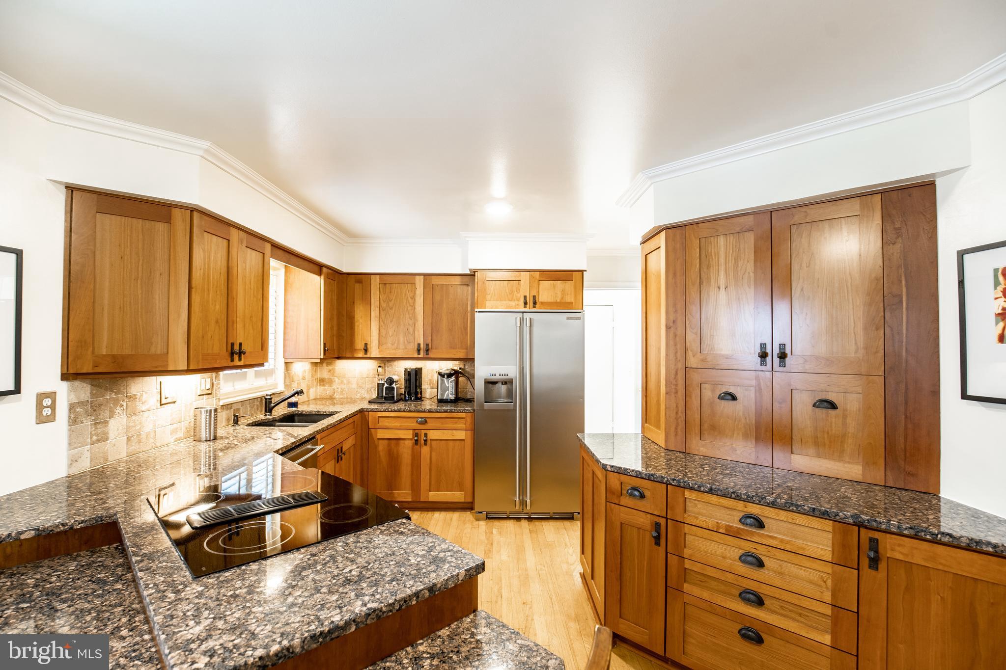 11105 Old Coach Road Potomac, MD 20854 - Photo 11 of 24 Gourmet Kitchen