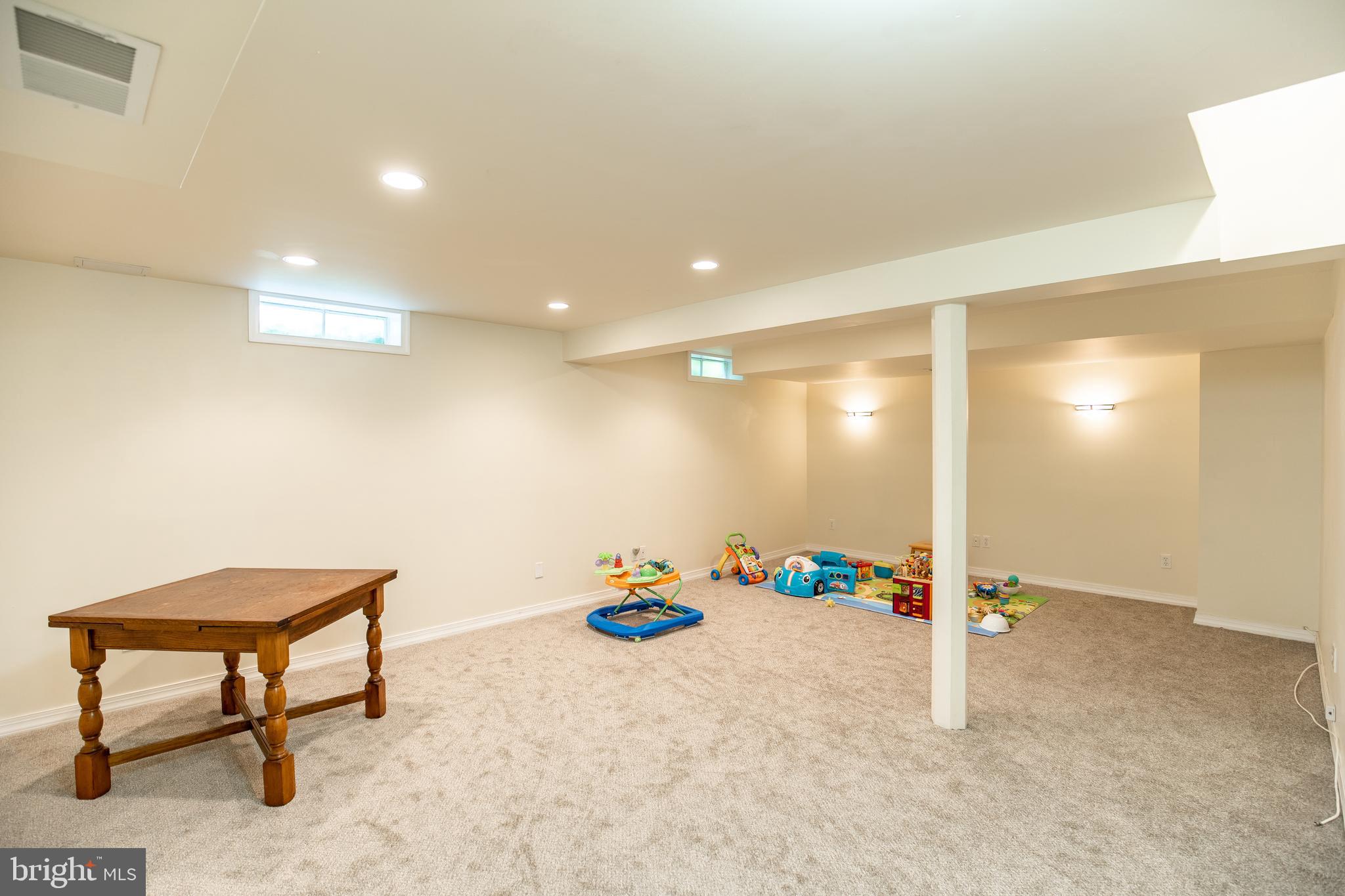 11105 Old Coach Road Potomac, MD 20854 - Photo 20 of 24 Recreation Room