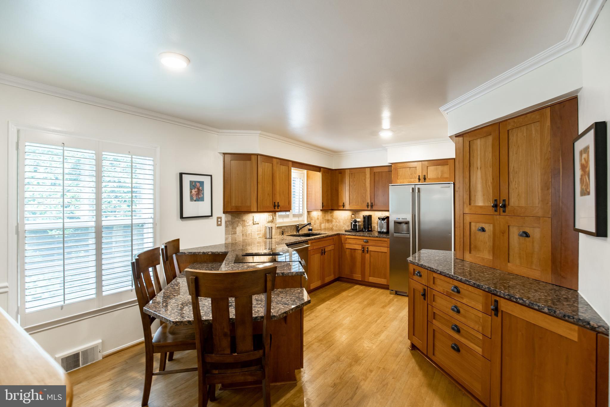 11105 Old Coach Road Potomac, MD 20854 - Photo 10 of 24 Gourmet Kitchen