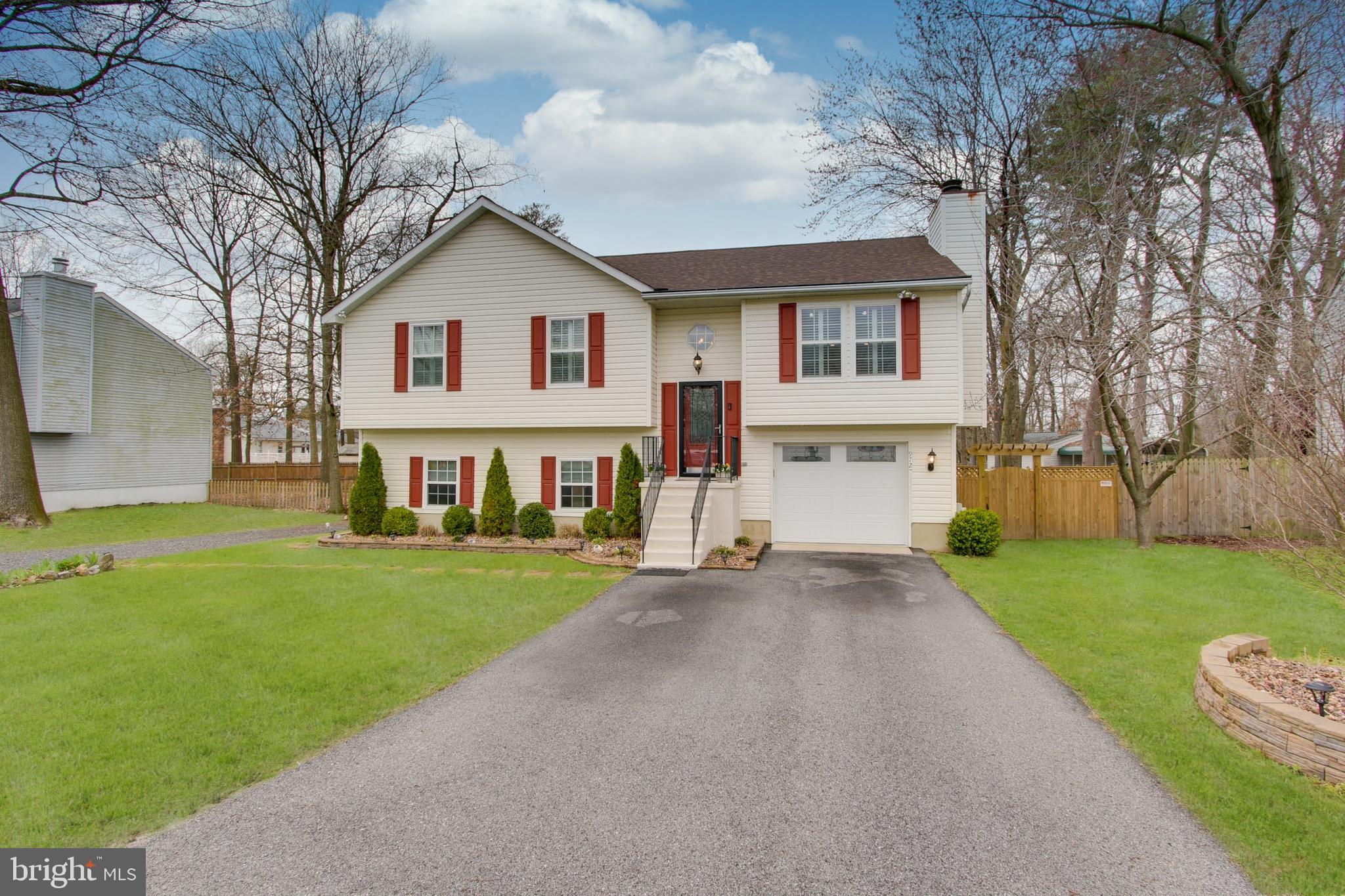 972 Point Pleasant Road Glen Burnie, MD 21060 - Photo 2 of 38 Front of home
