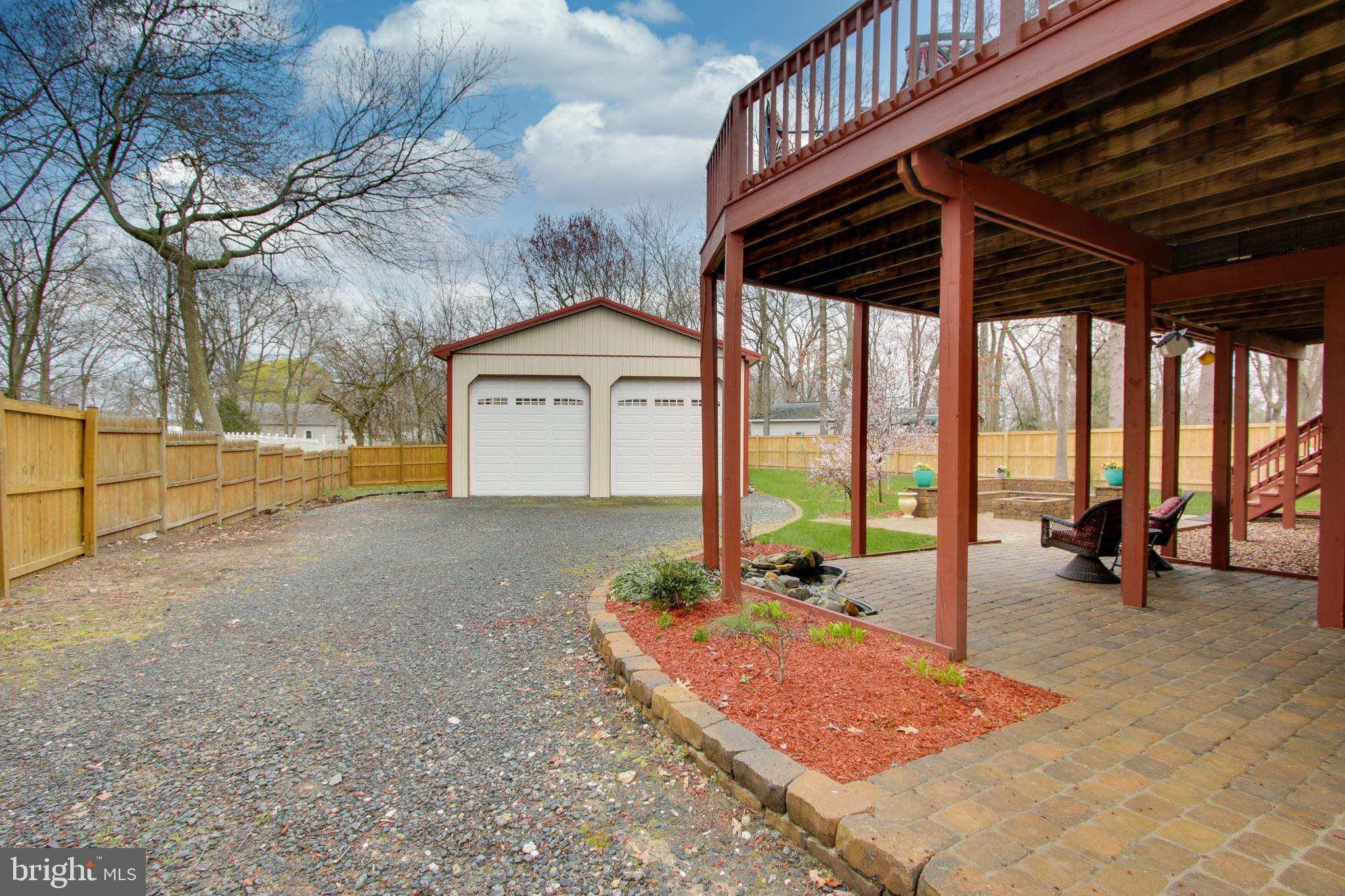 972 Point Pleasant Road Glen Burnie, MD 21060 - Photo 29 of 38 Driveway access to detached garage
