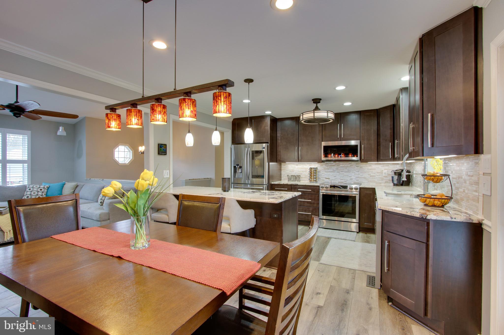 972 Point Pleasant Road Glen Burnie, MD 21060 - Photo 7 of 38 Dining Area