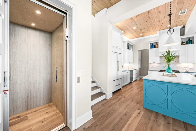 $4,300,000 | 102 Sea Winds Drive, Santa Rosa Beach, FL 32459