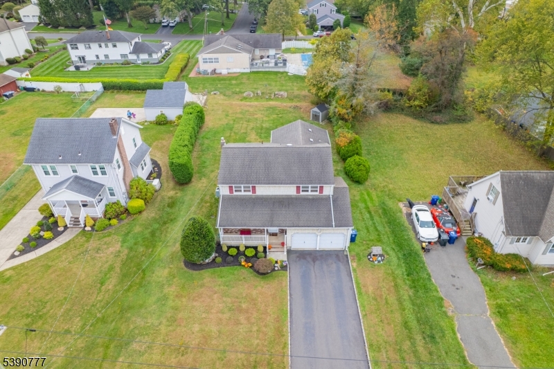 279 Madison Hill Road Clark, NJ 07066 - Photo 29 of 35 an aerial view of a house with a garden