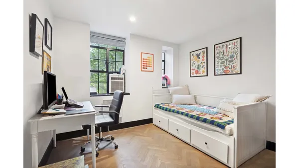 $7,500 | 25 Monroe Place, Unit 2A | Brooklyn Heights