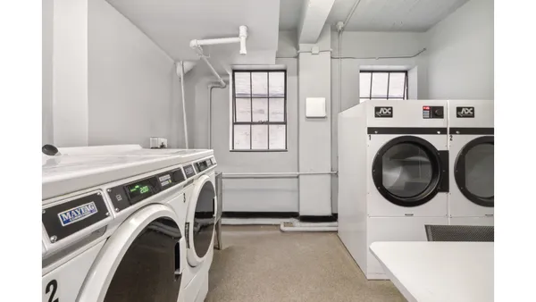 $7,500 | 25 Monroe Place, Unit 2A | Brooklyn Heights