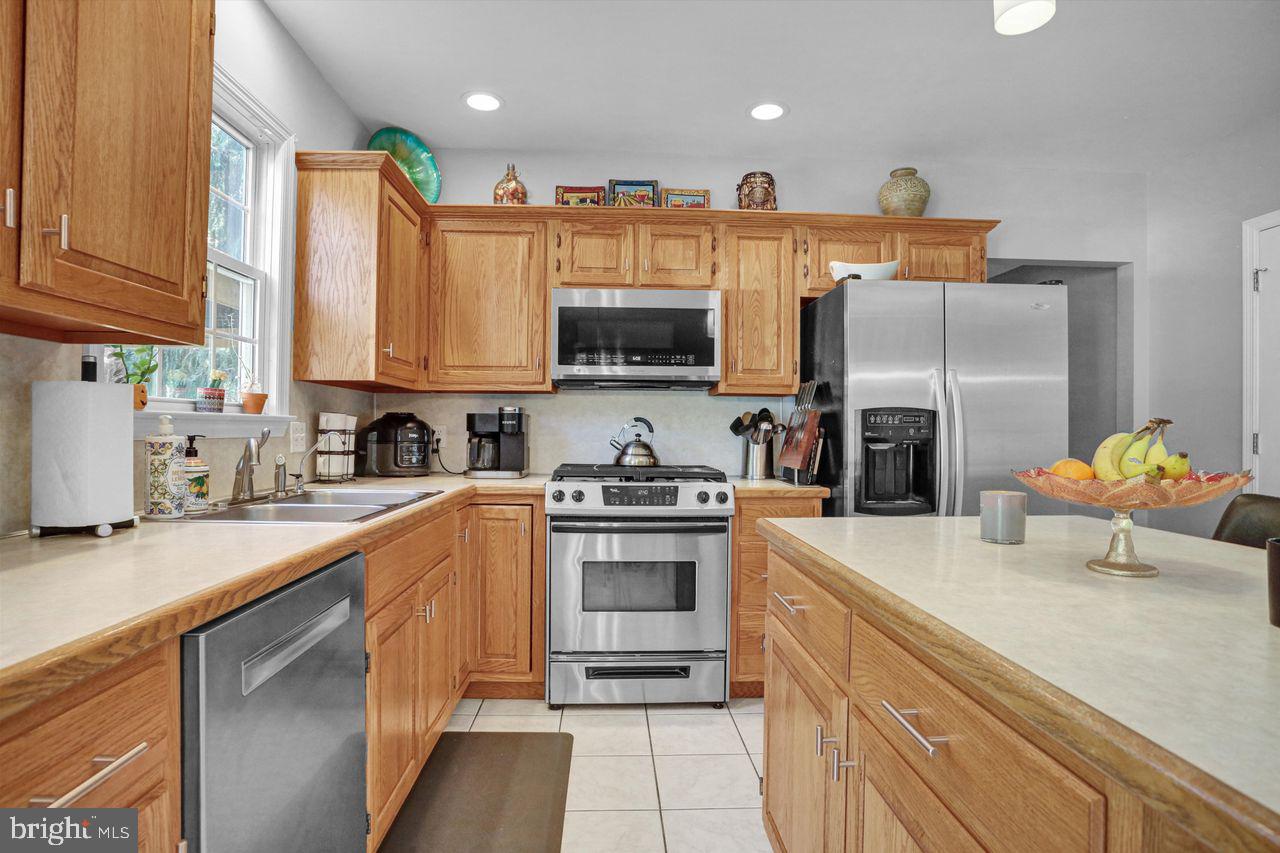 4141 Hill Terrace Drive Reading, PA 19608 - Photo 11 of 44