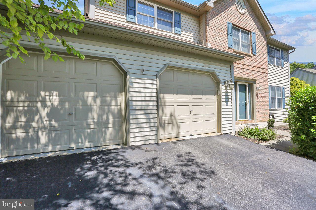 4141 Hill Terrace Drive Reading, PA 19608 - Photo 3 of 44