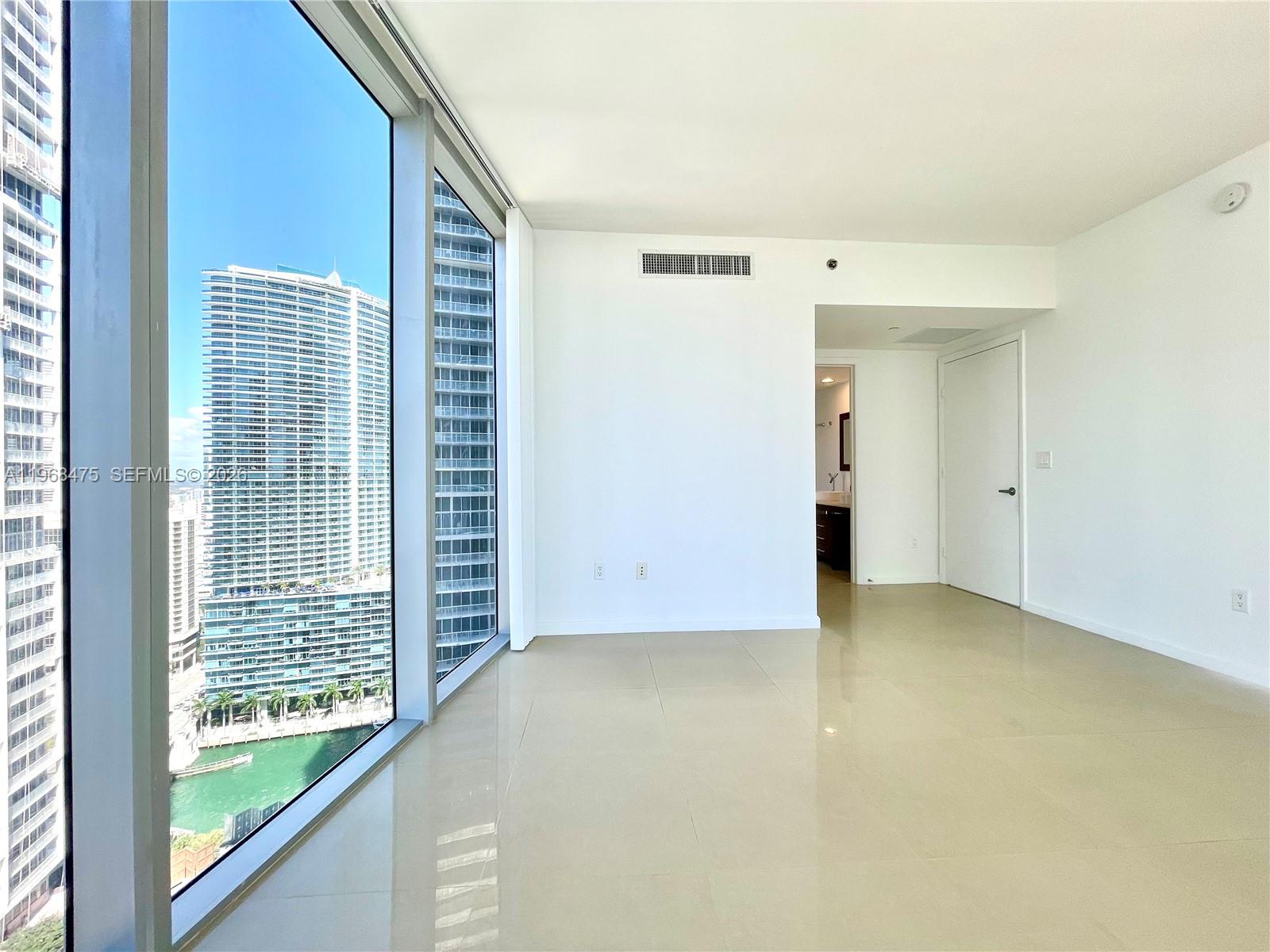 495 Brickell Avenue, Unit 3011 Miami, FL 33131 - Photo 17 of 29
