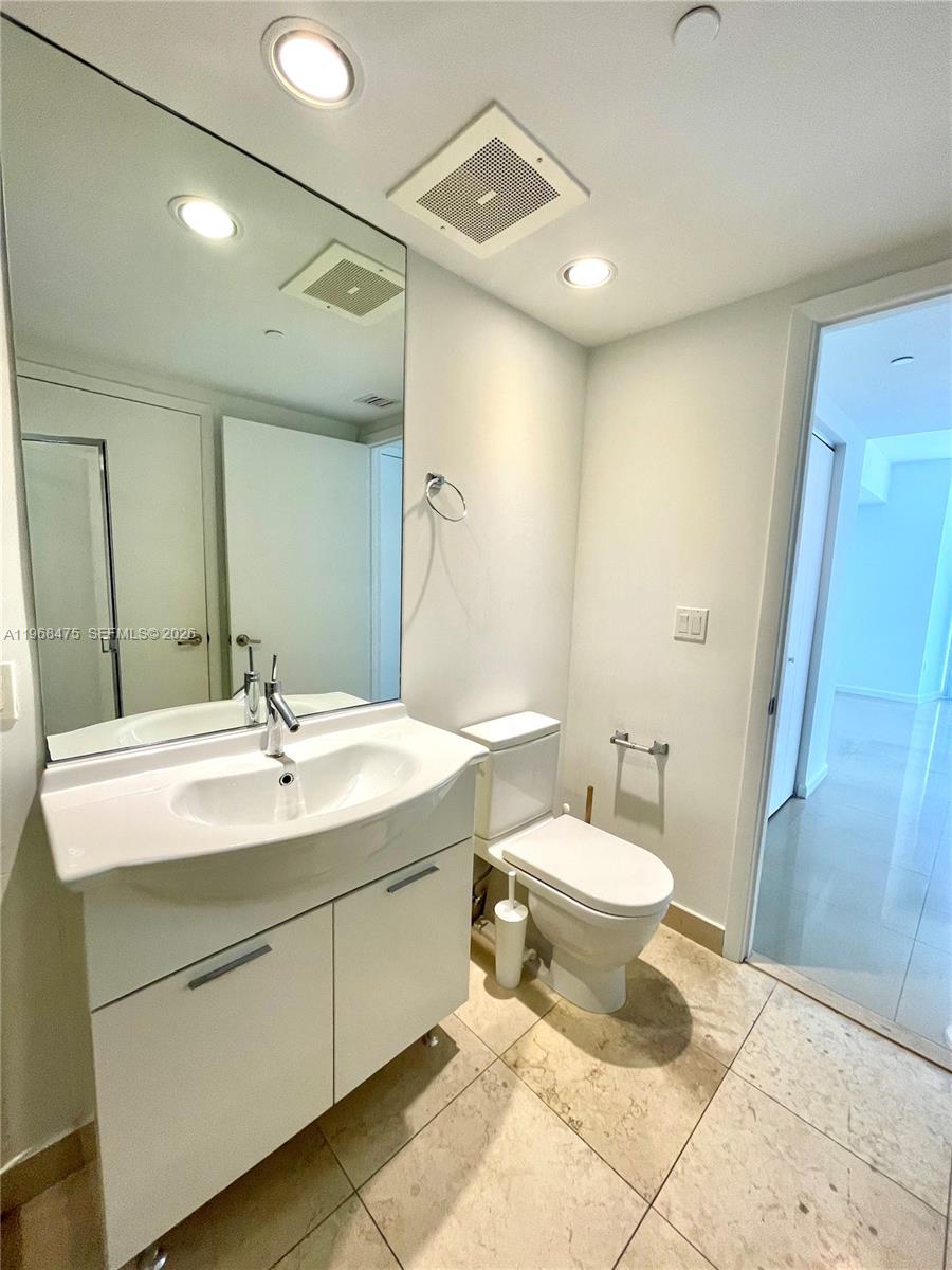 495 Brickell Avenue, Unit 3011 Miami, FL 33131 - Photo 24 of 29