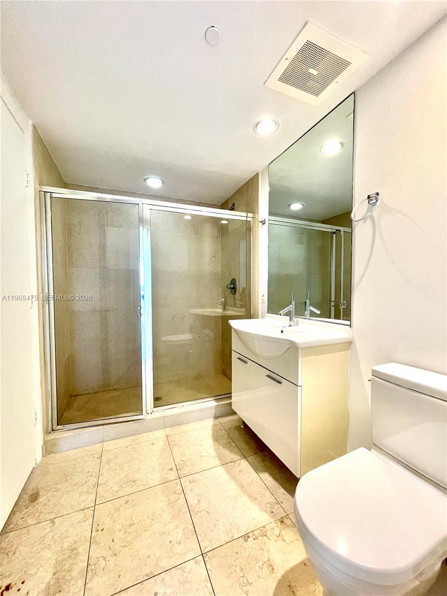 495 Brickell Avenue, Unit 3011 Miami, FL 33131 - Photo 25 of 29