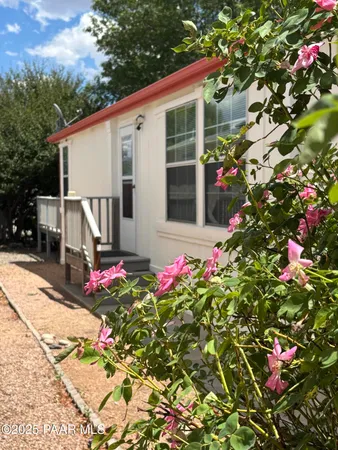$305,000 | 547 North Vermillion Drive, Prescott Valley, AZ 86327