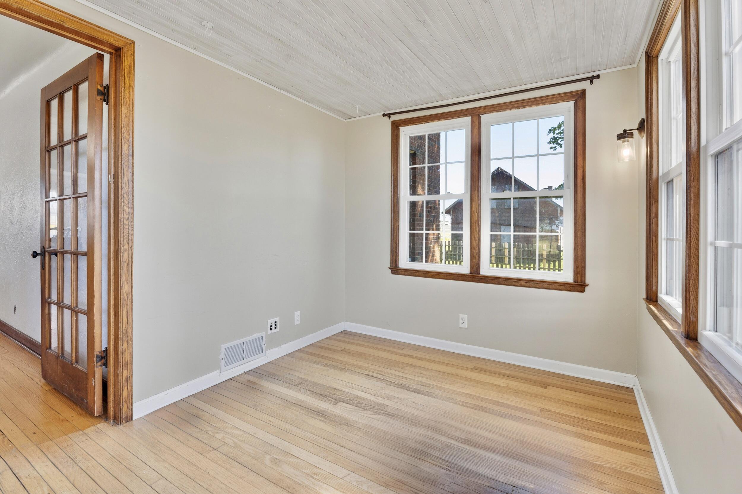 8040 Territorial Road Watervliet, MI 49098 - Photo 15 of 45 22_dsc06992