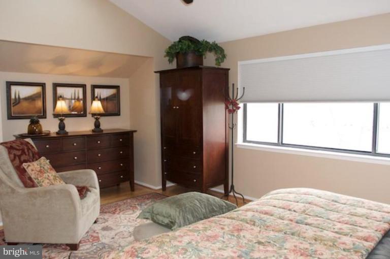2118 South Bay Lane Reston, VA 20191 - Photo 12 of 26 Master Bedroom #2