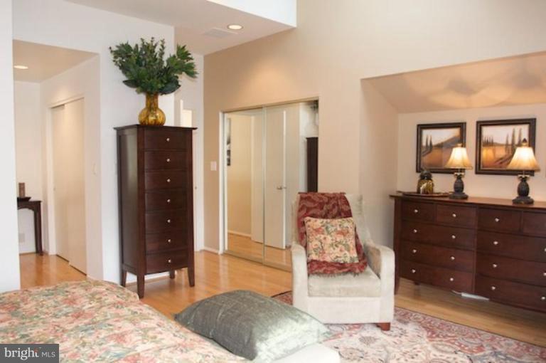 2118 South Bay Lane Reston, VA 20191 - Photo 13 of 26 Master Bedroom #3