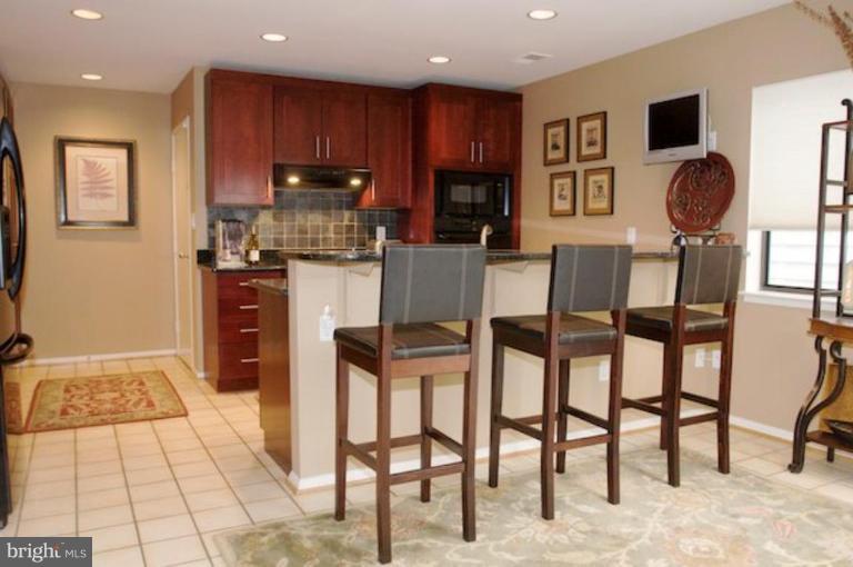 2118 South Bay Lane Reston, VA 20191 - Photo 16 of 26 Kitchen #2