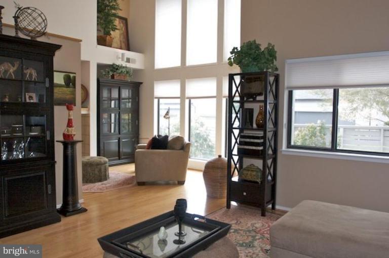 2118 South Bay Lane Reston, VA 20191 - Photo 19 of 26 Living Room #2