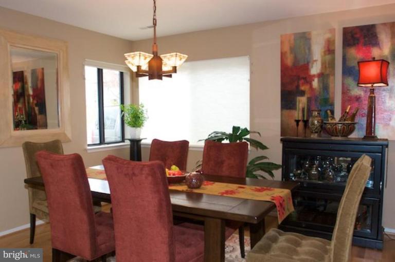 2118 South Bay Lane Reston, VA 20191 - Photo 7 of 26 Dining Room